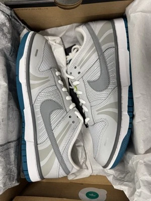 W Nike Dunk Low Se Vemero Gris Niebla/Gris Partículas - 8W6.5M Foto 1 de 2
