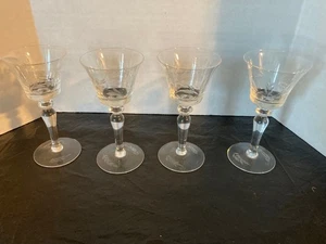 Vintage fein geätzte Kristall Cordial Gläser 4" hoch 4er Set - Bild 1 von 2