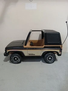 Camión TONKA MR-970 Bronco Jeep grande de colección negro acero prensado metal - Imagen 1 de 18