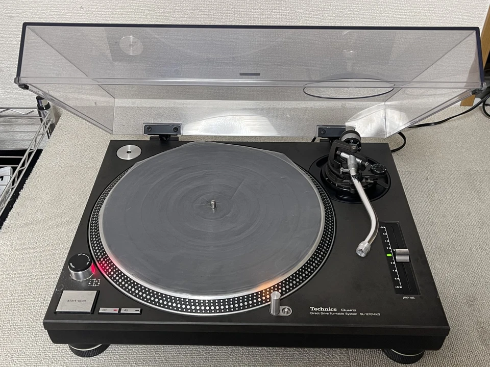 Technics SL-1210MK2 Black 110 - 240V Compatible Model Tested & Working Turntable - Image 1 of 4