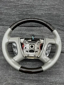 New OEM 2013-2017 GMC Acadia / Enclave Deluxe Leather Steering Wheel 22833230 - Picture 1 of 5