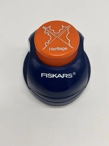 Fiskars 3-In-1 Design HERITAGE 3 Way Corner Paper Cards & Scrapbook Punch - Picture 1 of 3