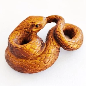 Y8741 - Netsuke de madera de boj tallada a mano de 2" - serpiente feroz - Imagen 1 de 7