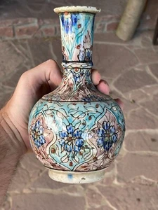 Antiguo hermoso jarrón Kutahya del siglo XIX Iznik - Imagen 1 de 7
