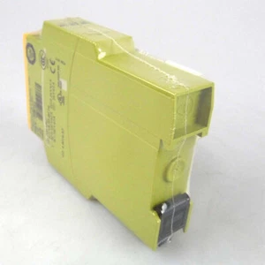 Safety Relay PNOZ X7 774056 24V For #W2 - Bild 1 von 4