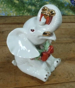 Lenox Yuletide Elephant Christmas Figurine with Wreath & Present - Picture 1 of 5