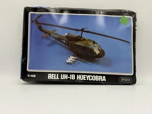 MAQUETTE HELICOPTERE STARFIX 1:48 ~ BELL UH-1B HUEYCOBRA - Bild 1 von 2