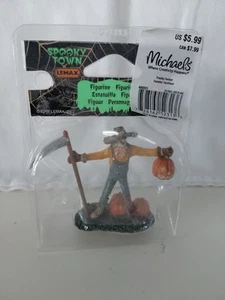 Figurina Lemax Spooky Town - Scheletro zombie contadino freaky #52313 2015 - Foto 1 di 7