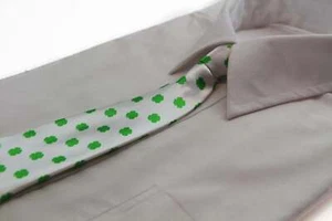 Kids Boys White & Green Patterned Elastic Neck Tie - Four Leaf Clover - Picture 1 of 2