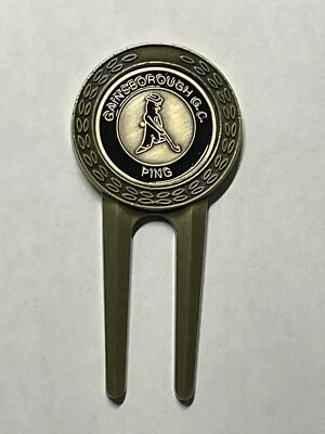 PING Gainsborough G.C. Herramienta Divot y marcador de golf para monedas de 1" - Lincolnshire, Inglaterra Foto 1 de 3