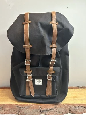 Mochila Herschel Little America - Negra Foto 1 de 4