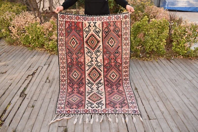 Шерстяной винтажный небольшой ковер ручной работы Van Kilim 42 x 63 дюйма 107 x 162 см - Изображение 1 из 4