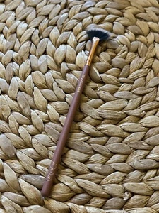 ZOEVA, Kosmetikpinsel, 137, petit fan, Douglas Collection, Verblender, Rosé - Bild 1 von 4