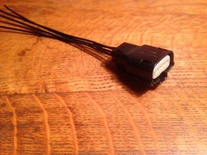 Headlight 4-wire Connector Pigtail for Ford 2013+ Escape Taurus F150 HID Halogen - Picture 1 of 3