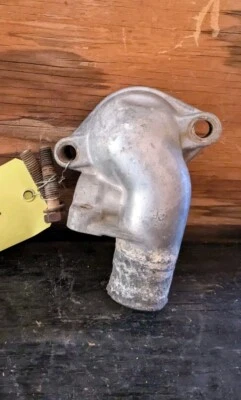 75 TOYOTA PICKUP TRUCK HILUX CELICA CORONA 20R TERMOSTATO CARCASA ENTRADA DE AGUA OE Foto 1 de 2