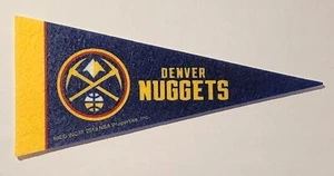 Mini banderines de pared de fieltro Denver Nuggets NBA de 4 x 9" - Imagen 1 de 1