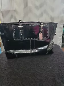 Vintage (?) Coach Black Patent Leather Shoulder Bag with Metal Hang Tag - Picture 1 of 8