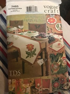 Vintage Craft Sewing Patterns Vogue Christmas Rare 7465 2001 Decor Table Retro - Picture 1 of 7