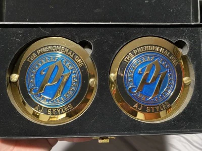 Placas laterales WWE AJ Styles The Phenomenal Foto 1 de 4