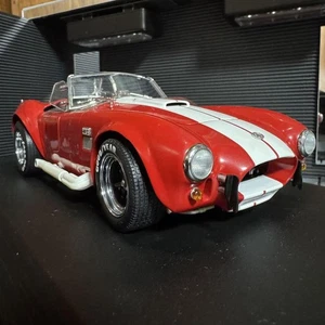 Unexhibited Kyosho 1 18 Shelby Cobra 427 S C Racing Red - Picture 1 of 10