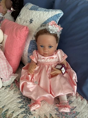 Ashton Drake Pretty as a Picture Foto 1 de 4