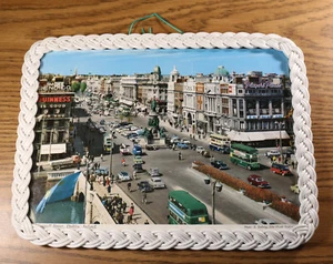 DUBLIN IRELAND Souvenir O'Connell Street Wall Hanging Framed 6.5 x 9" Card - Picture 1 of 5