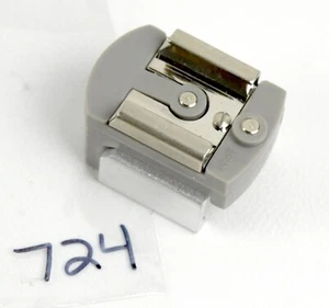 Nikon F /FTn Camera Flash Coupler Grey Flash Hot Shoe - JAPAN - Picture 1 of 3
