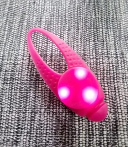 Halsband Licht,Silikon, BLINKY,Sicherheits Blinker,Karlie,ROSA,B WARE,Lampe ,Neu - Bild 1 von 12