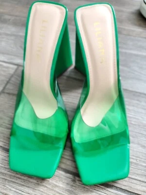 Zapatillas de tacón triangular con punta abierta verde claro Liliana talla 7,5. En muy buen estado Foto 1 de 4