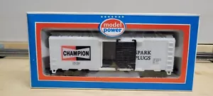 HO Scale Model Power, 40' Box Car, Champion Spark Plugs, White, #8005-2 - Picture 1 of 12