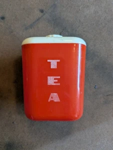 Vintage 1950s Lustro Ware Red Tea Canister w/Lid- Made In USA *Cracked* - Picture 1 of 3