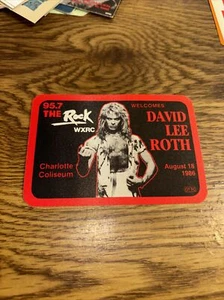 Pegatina de tela David Lee Roth 95,7 The Rock 1986 Charlotte Coliseum - Imagen 1 de 2