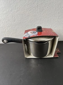 Revere Ware 3 Qt Covered Saucepan Straining Lid Pour Spouts NOS Sealed 2003 - Picture 1 of 7