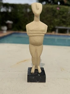 Cycladic Art Museum Greece - Folded Arm Pregnant Resin Figurine and Marble Base - Picture 1 of 23
