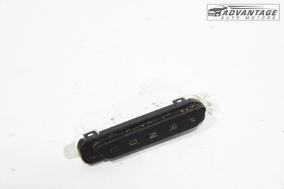 Chevrolet Malibu 2016-2025 transmisión automática palanca de cambios indicador OEM Foto 1 de 4