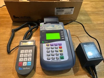 Paquete Veriphone Omni 3200 con Pin Pad 1000 y fuente de alimentación Foto 1 de 4