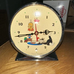 Vintage Tweety and Sylvester wind up Clock - Picture 1 of 2