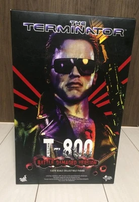 Hot Toys 1/6 MMS238 The Terminator T-800 Battle Damage Version from Japan New - Image 1 of 2