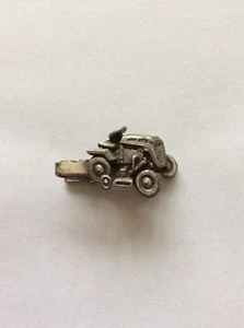 1960s  original salesmans promotional  tie bar  on lawn tractors - Imagen 1 de 2