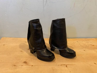 NWOT/B A.S.98 Heeled Bootie w/ Removable Snaps Sleeves , 38 / 7 - 7.5 , Black - Image 1 of 4