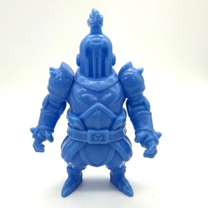 Motley Miscreations Sir Mortis azul en blanco - Imagen 1 de 7