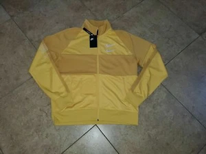 Men's Nike Sportswear Swoosh Jacket L Yellow Training Casual New Rare - Picture 1 of 2
