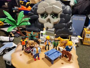 PLAYMOBIL SKULL ISLAND Take-along, car, airplane, figures & Accessories Lot mix