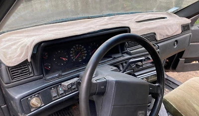 Tapete de poliéster para painel VOLVO compatível apenas com VOLV0 740 1984-1989 - Imagem 1 de 4