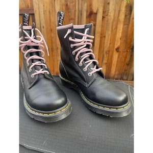 Dr. Martens Lace Boots 9 - Picture 1 of 8