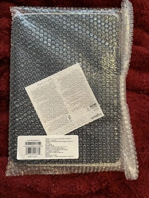 Logitech Rugged Combo 3 iPad keyboard case 7th 8th 9th generation - Image 1 of 3