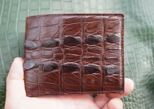 Cartera plegable marrón de cuero genuino de cocodrilo para hombre #BL150 - Imagen 1 de 10