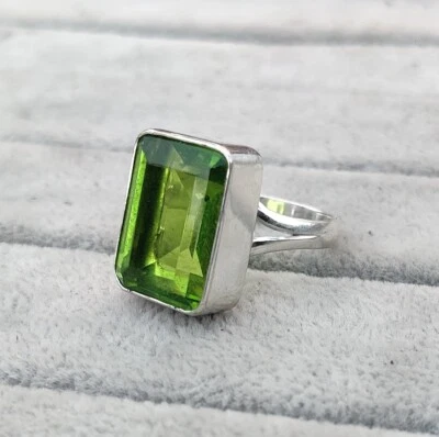 Peridot Ring 925 Sterling Silver Cut Gemstone Rectangle Ring Size 8 MO1315 - Image 1 of 4