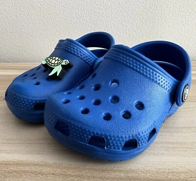Zuecos Crocs Bebé Niño Niño Niños Niñas Talla 2-3 Azul Cobalto Sandalias Zapatos Jibbitz Foto 1 de 4