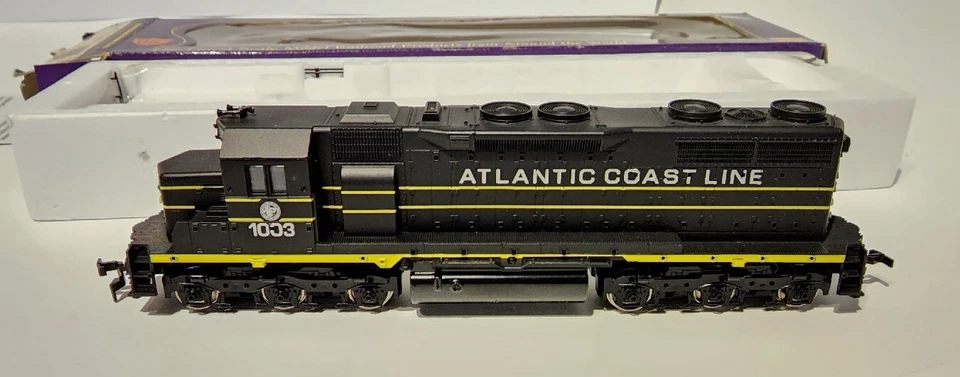 IHC HO EMD SD 35 Premier Diesel ACL #1003 - Image 1 of 4